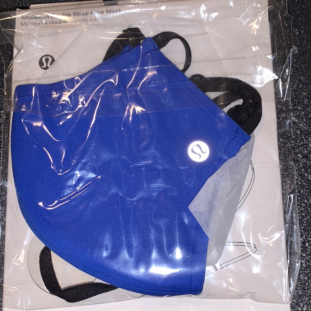 Lululemon Face Mask
